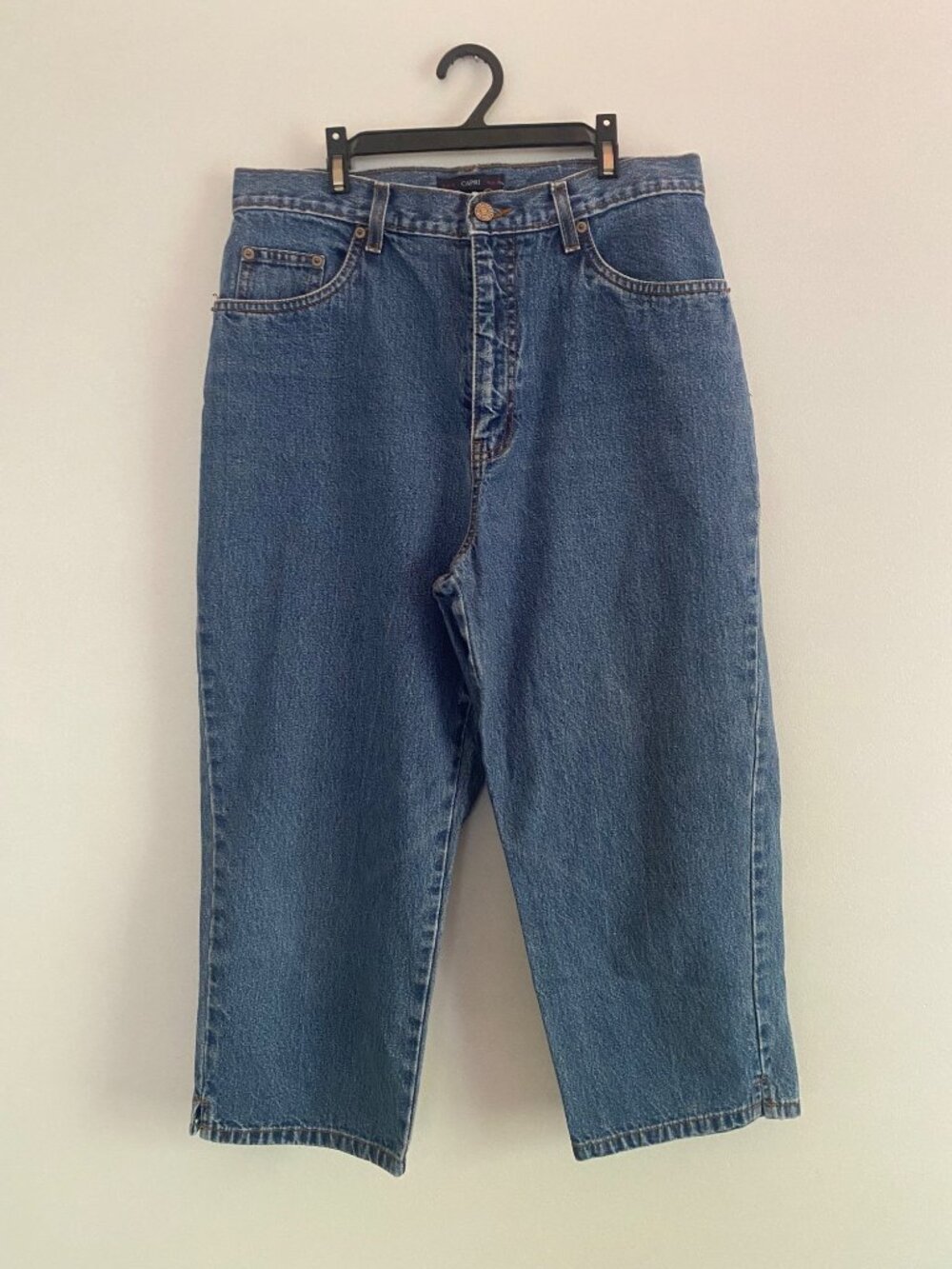 Vintage Bill Blass Women’s Denim Capri Mom Jeans Size 10 100% Cotton